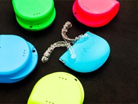 5 consejos de higiene para mantener tus alineadores invisibles impecables