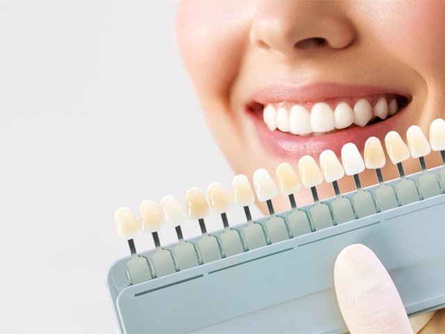 ¿Cómo la estética dental puede corregir asimetrías y diastemas sin ortodoncia?