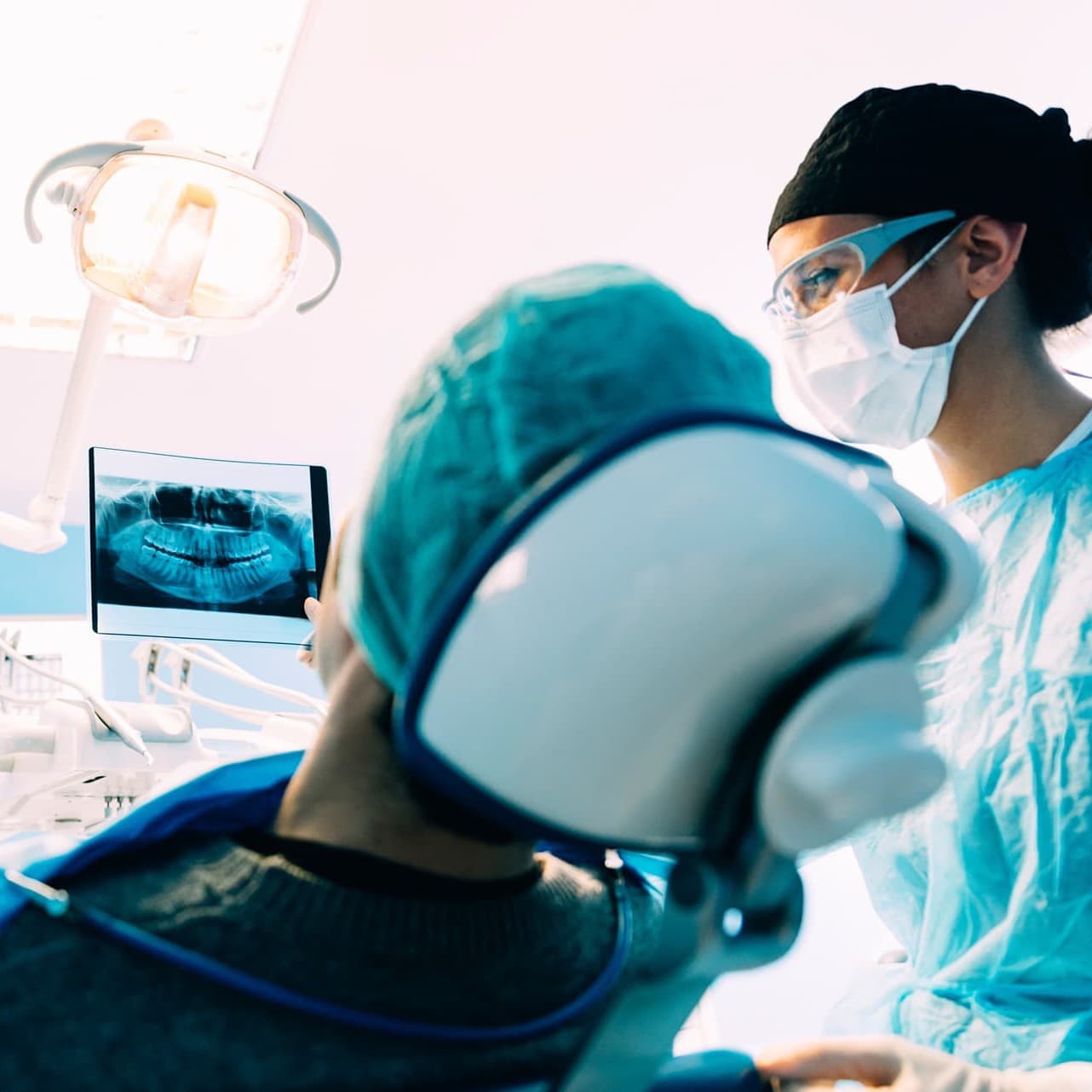 Cirugía oral en Lugo y Monforte