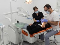 ¿Qué es el absceso dental y cómo la endodoncia lo soluciona?
